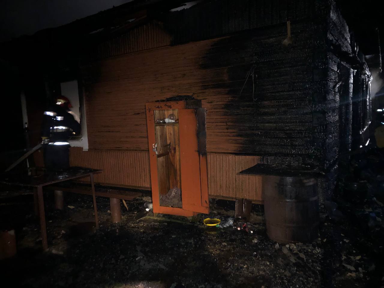 26 декабря в 02.33 поступило сообщение о пожаре в доме сезонного проживания в д. Кончицы