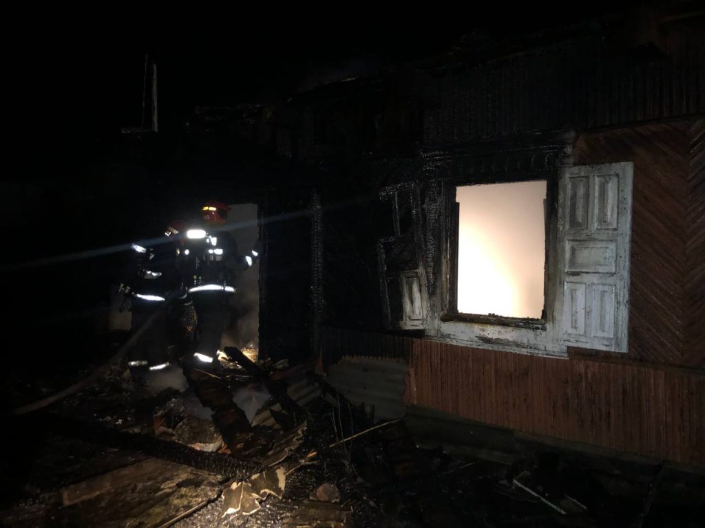 26 декабря в 02.33  поступило сообщение о пожаре в доме сезонного проживания в д. Кончицы