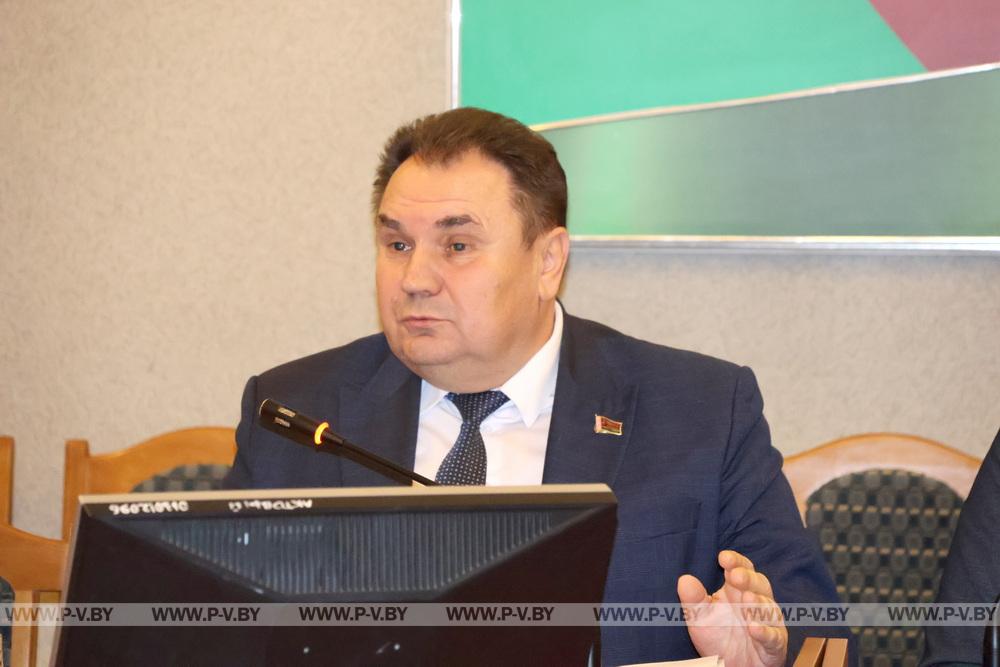 На заседании Пинского районного исполнительного комитета рассмотрели вопрос об эффективности принимаемых мер по реализации государственной молодежной политики