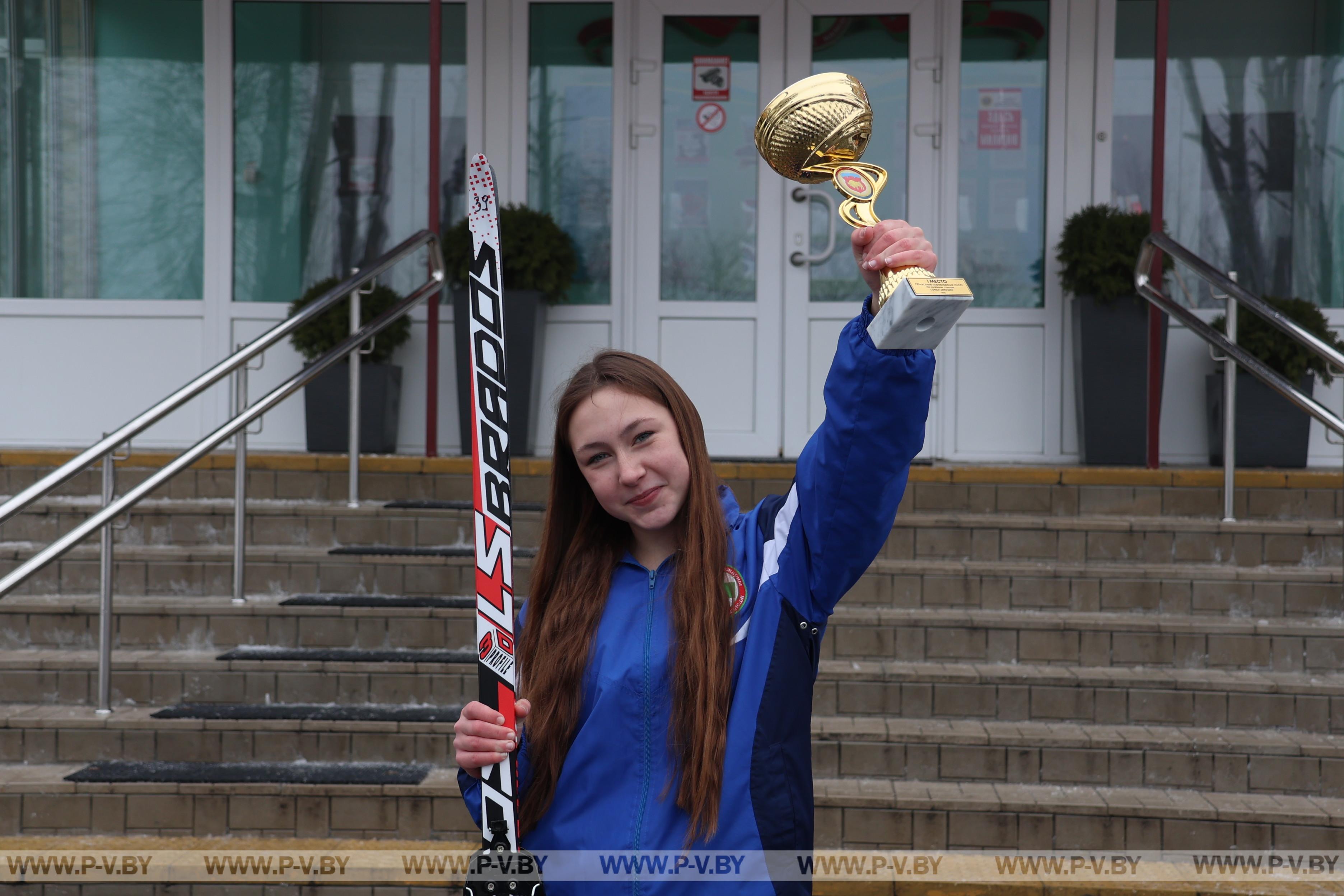 Золото на лыжне: учащиеся Пинского медколледжа победили в областной спартакиаде!