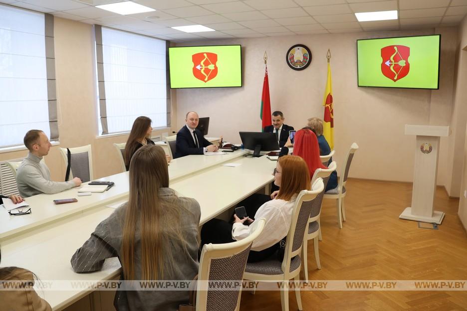 Мэр города встретился с представителями блогерского сообщества