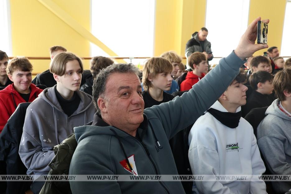 Каким блогеры увидели зимний Брест