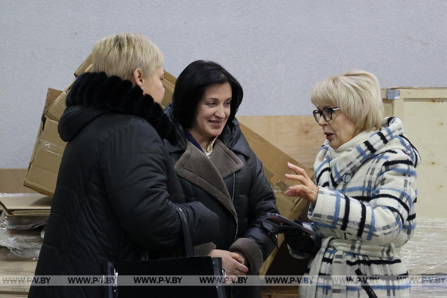 Блогеры Пинска увидели, как создаётся промышленная мощь города