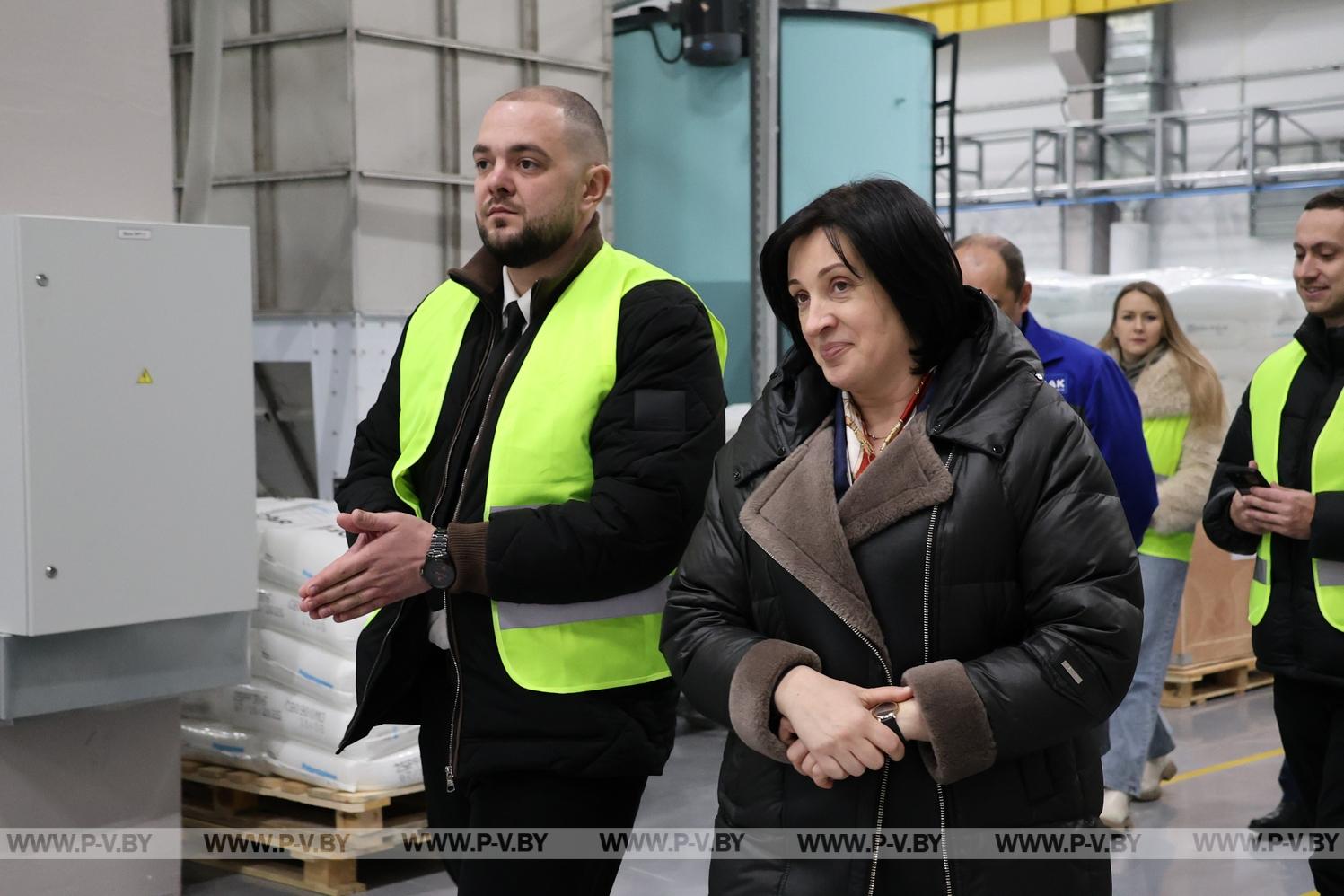 Блогеры Пинска увидели, как создаётся промышленная мощь города