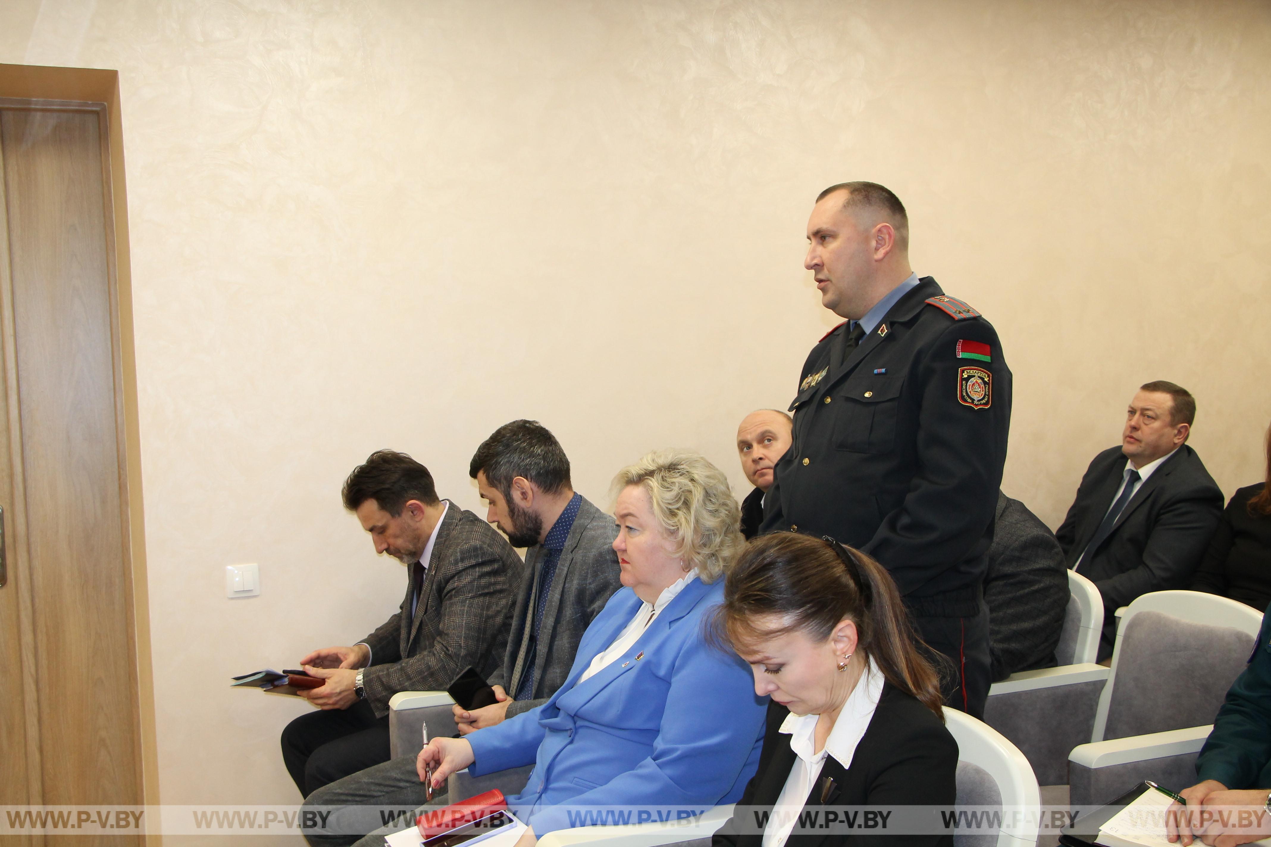 Испытания ливневым снегопадом пинчане выдержали достойно