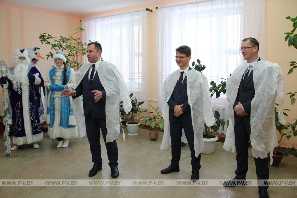 Поздравления и подарки адресованы пациентам отделения сестринского ухода Лемешевичской больницы Поздравления и подарки адресованы пациентам отделения сестринского ухода Лемешевичской больницы