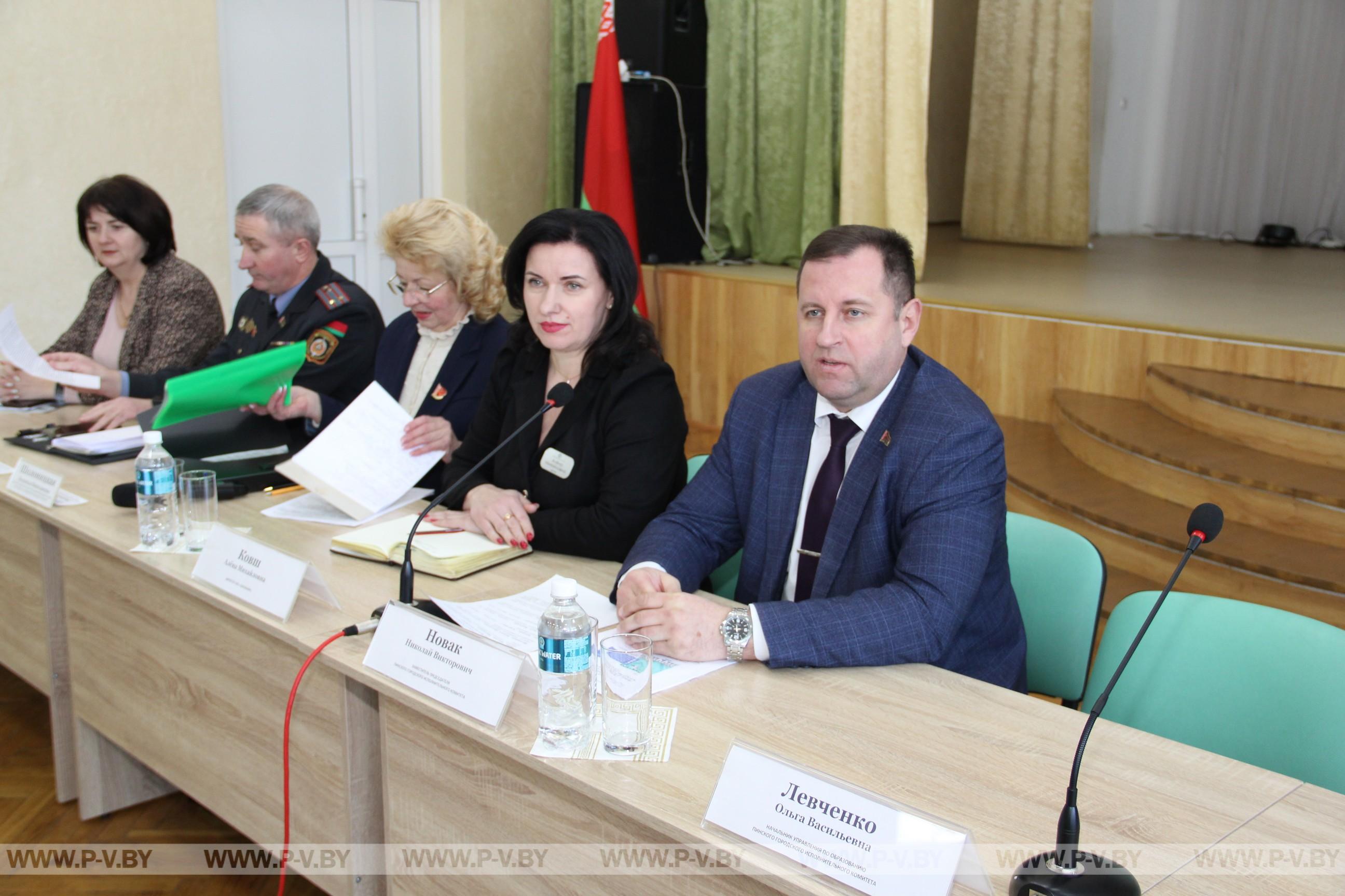 Информационная группа встретилась с коллективом «ОАО «Школьник»