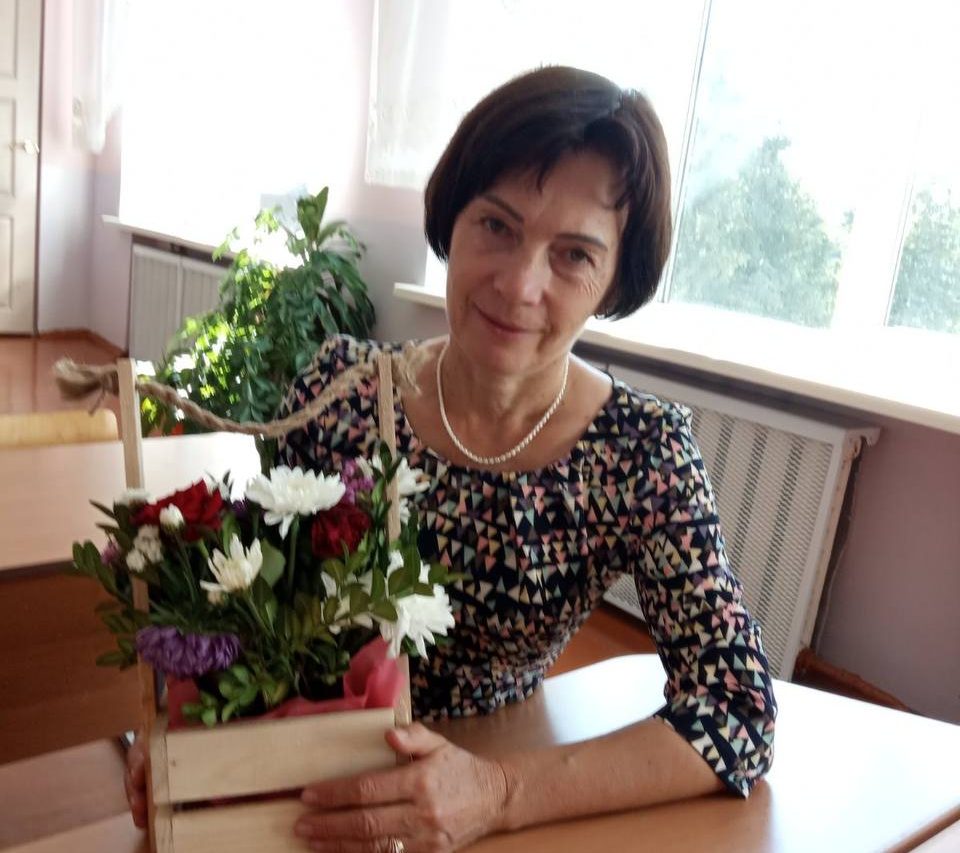 Учитель начальных классов – мама для первоклашек