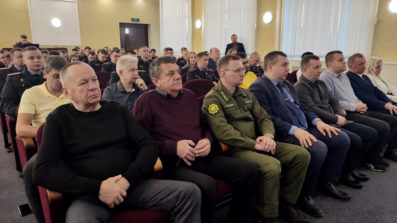 В Пинске прошел обучающий семинар для гражданских помощников милиции