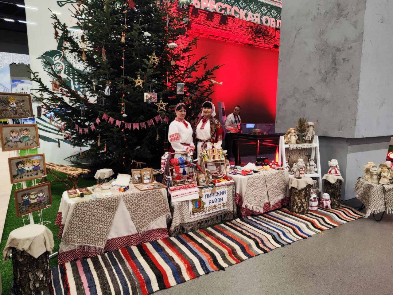 Культура Пинщины была представлена на выставке «Моя Беларусь»