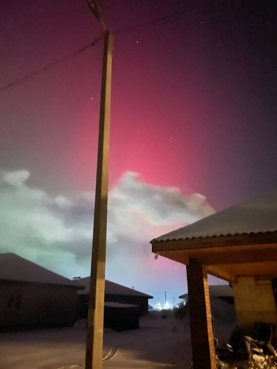 Редкое полярное сияние озарило ночное небо Пинщины и не только