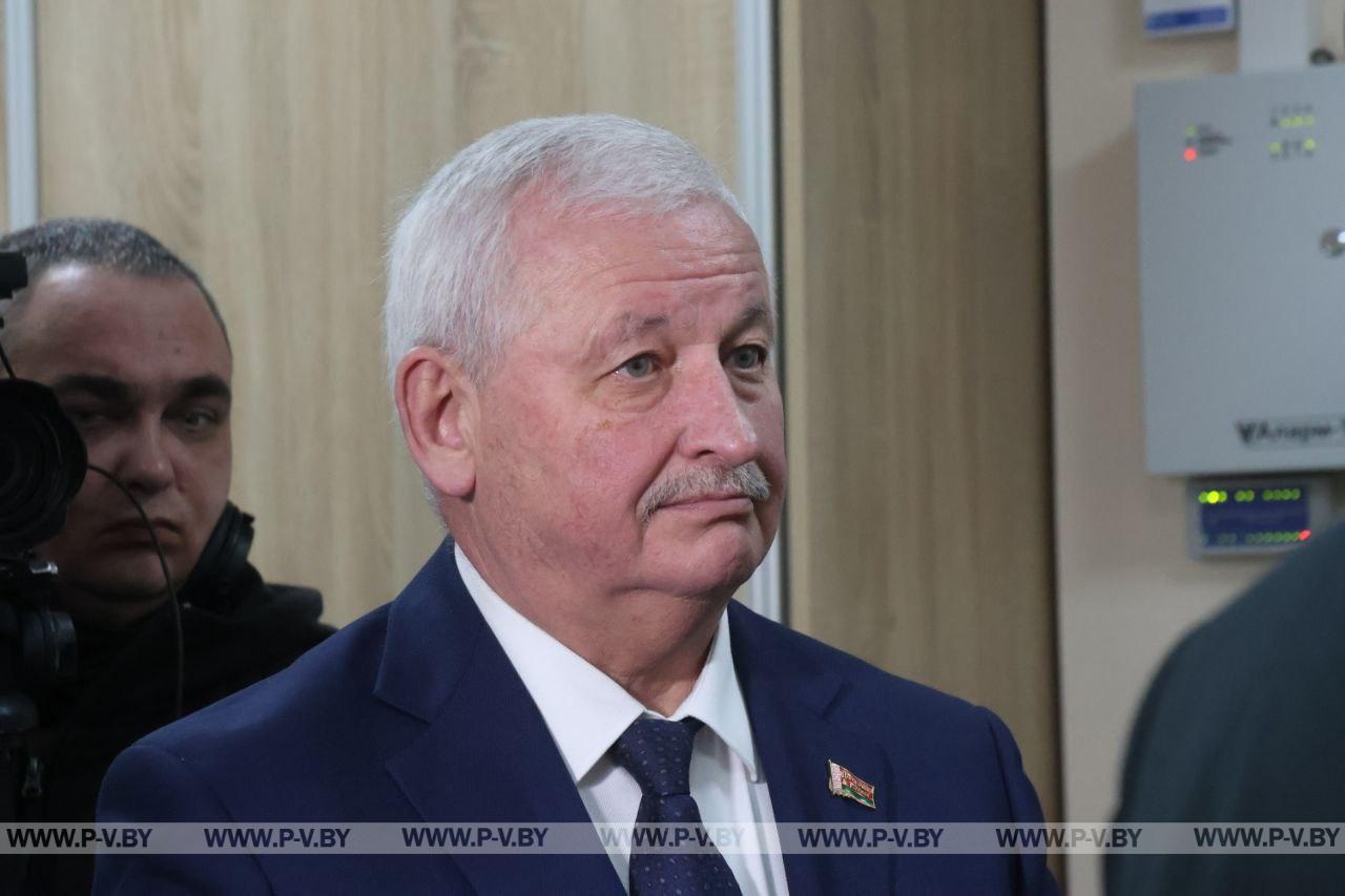 Продолжается двухдневный рабочий визит Председателя Палаты представителей Игоря Сергеенко и главы области Петра Пархомчика в город Пинск