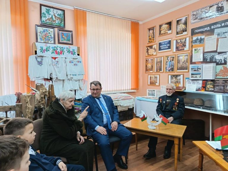 В Чуховской средней школе прошло мероприятие "Огонек памяти" В Чуховской средней школе прошло мероприятие "Огонек памяти"