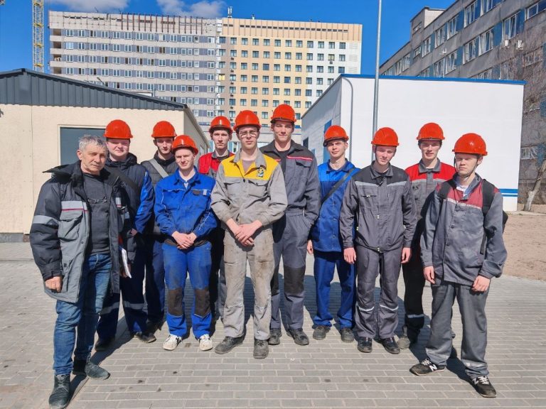 «Автомобилист» – в деле