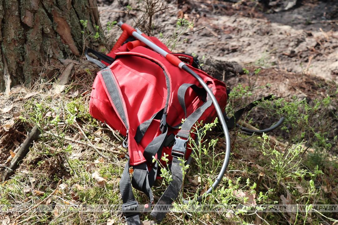 В Сошненском лесничестве Пинского лесхоза продолжается ликвидация крупного пожара