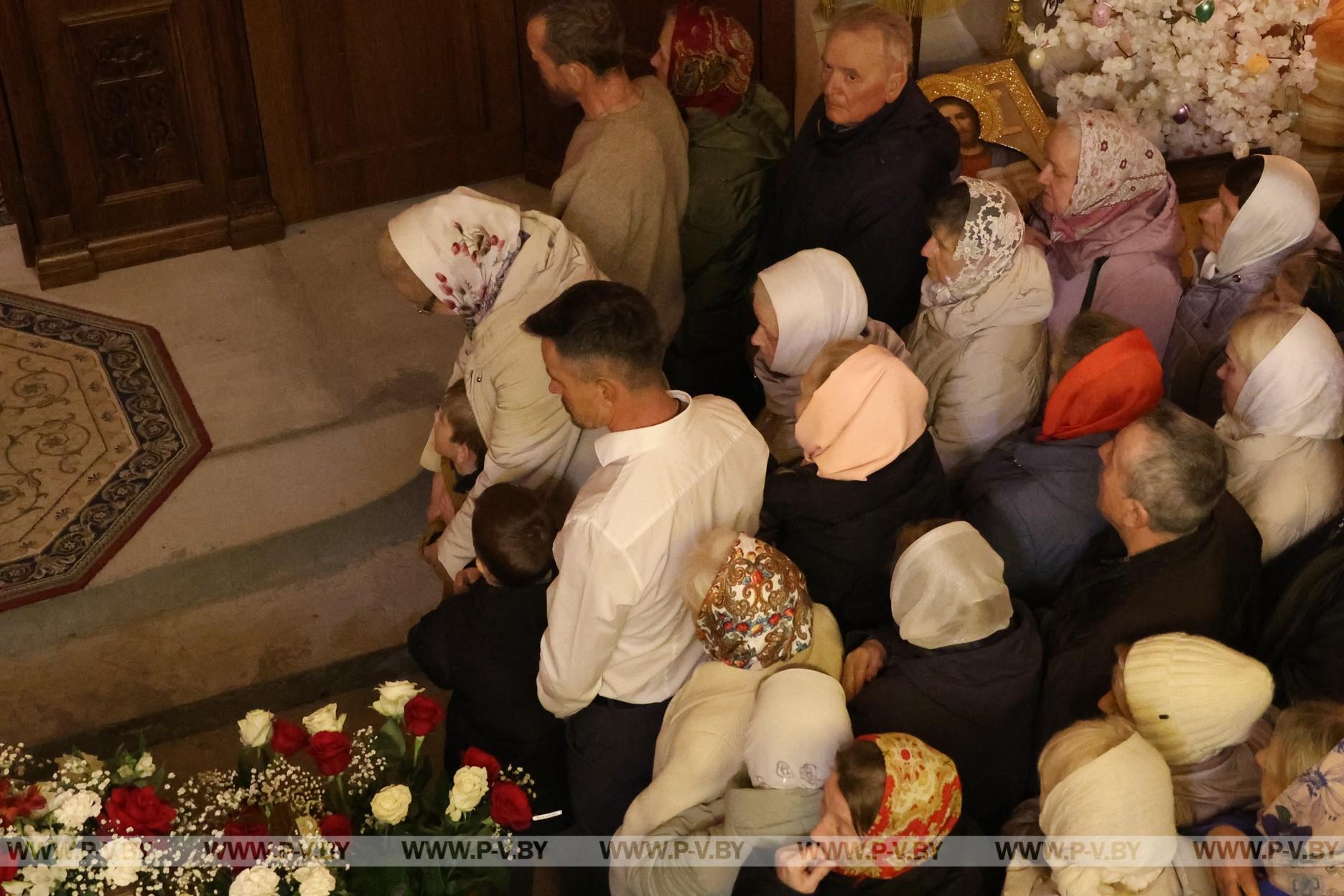 Православные верующие отмечают Пасху
