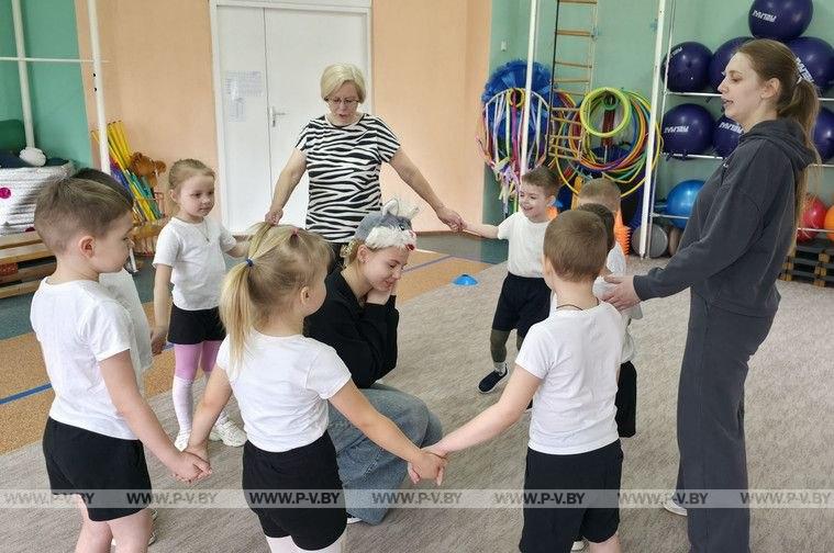 Попробовали себя в роли «второй мамы» для дошколят