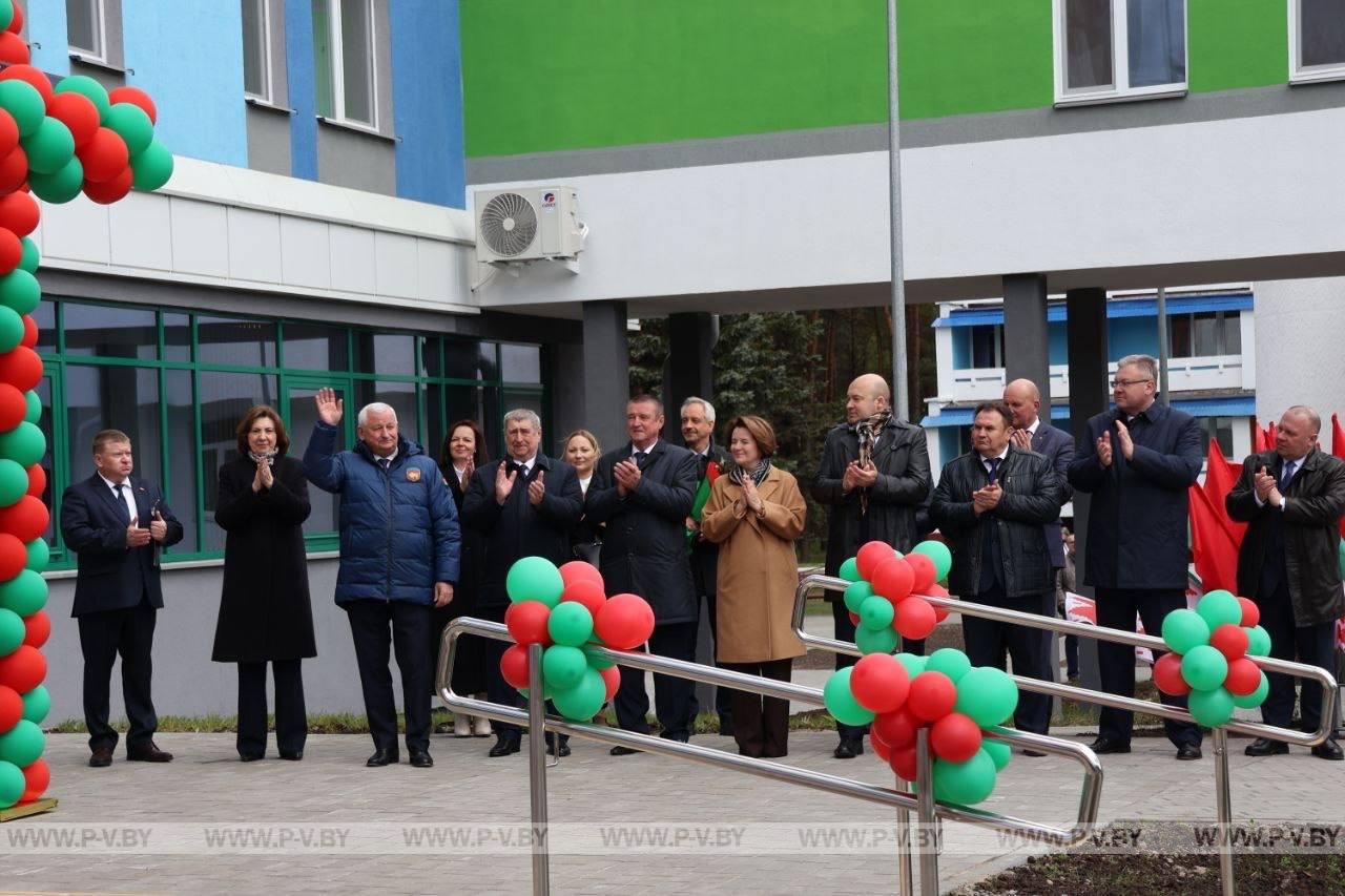 В детском реабилитационно-оздоровительном центре «Свитанак» проходит церемония открытия нового спального корпуса
