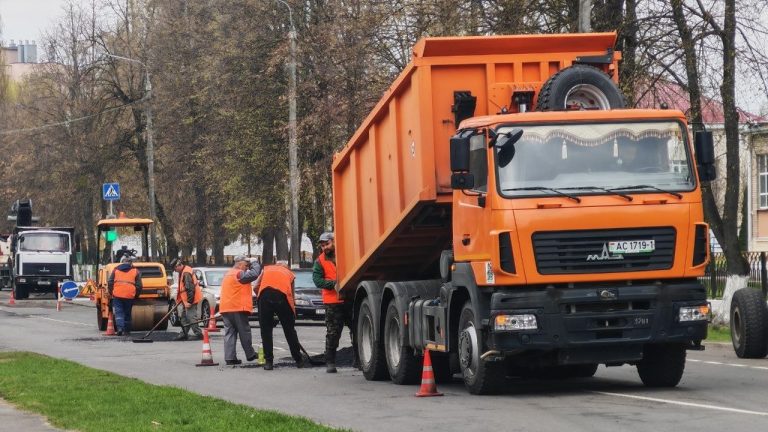 Обустройство дорог и тротуаров