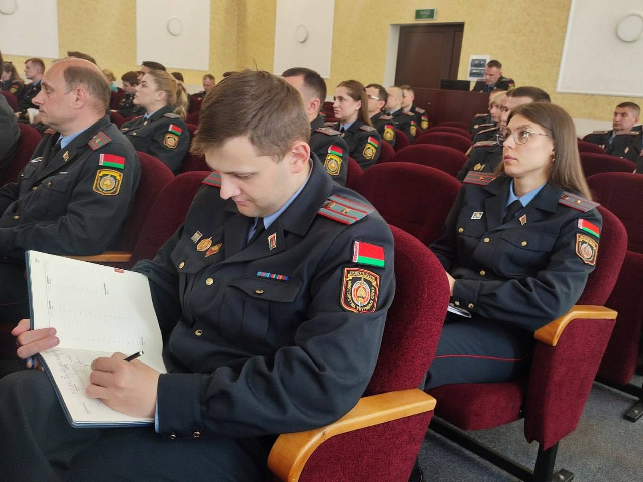 Сегодня Пинск с рабочим визитом посетил начальник ГУБЭП Дмитрий Щедраков