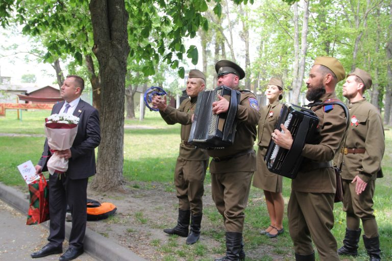 В канун Дня Победы в Пинске чествуют ветеранов Великой Отечественной войны