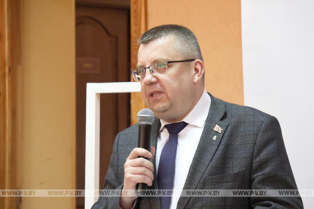 Героинями буклета «Беларусачка» стали 15 жительниц Пинского района