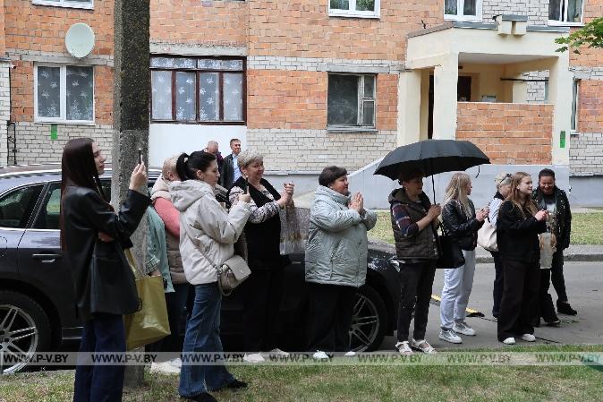 В Пинске открыли новую детскую площадку