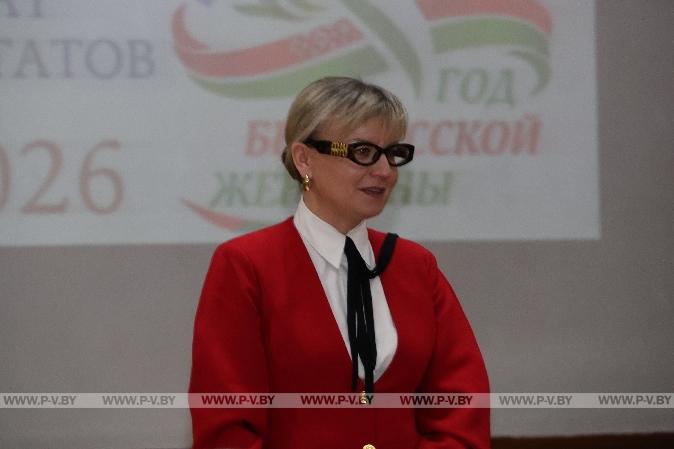 Главный редактор «Пінскага весніка» встретилась с воспитанниками лагеря «Лидер» в средней школе № 15