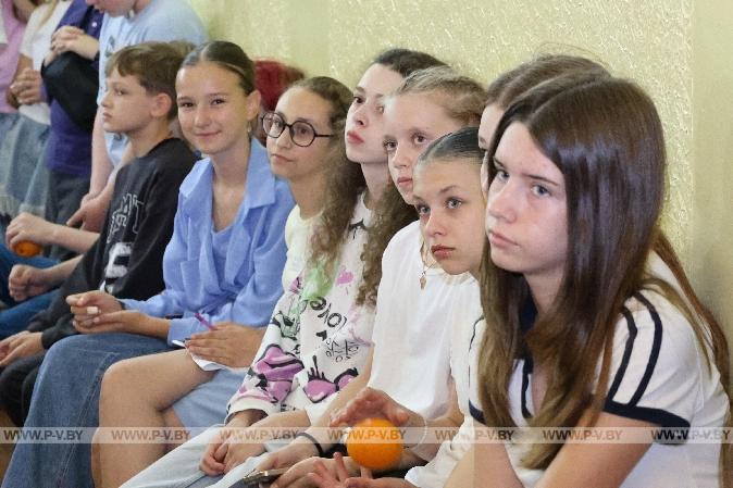 НЕскучные встречи в «Свитанке»: журналисты, БРСМ и разговор о главном