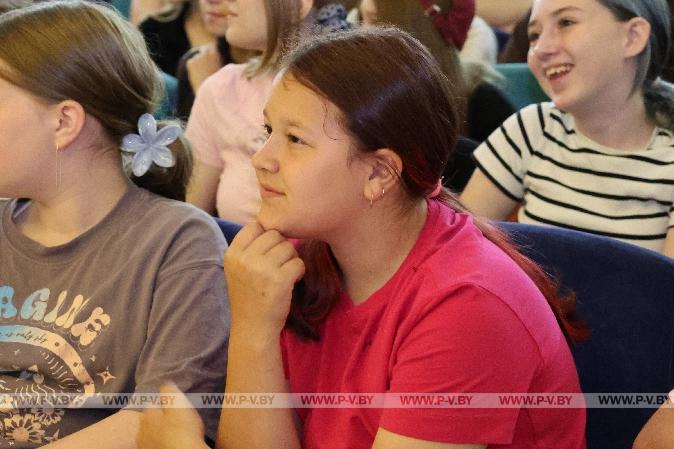 НЕскучные встречи в «Свитанке»: журналисты, БРСМ и разговор о главном