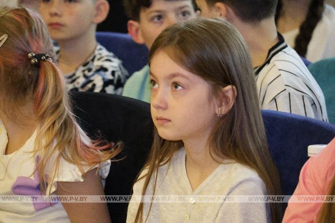 НЕскучные встречи в «Свитанке»: журналисты, БРСМ и разговор о главном