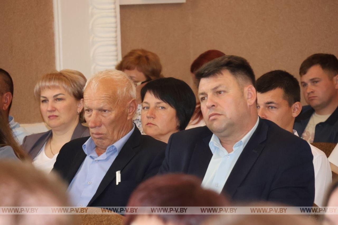Единый день информирования: председатель Белстата посетила Пинский район