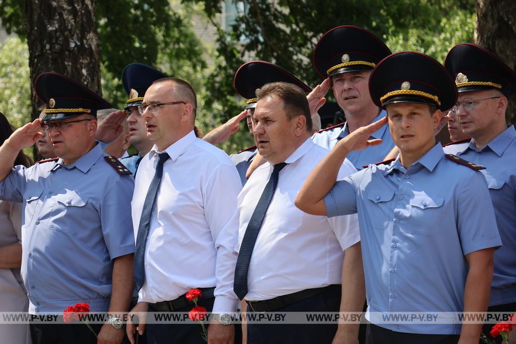 В деревне Жабчицы открыли памятник мирным жертвам фашизма