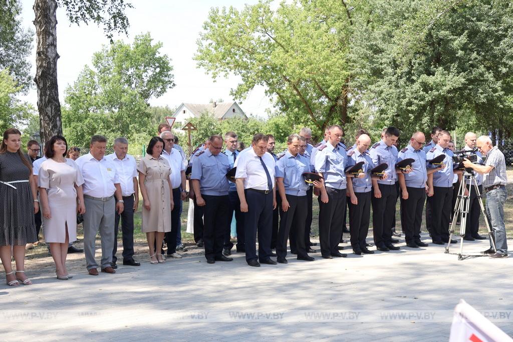 В деревне Жабчицы открыли памятник мирным жертвам фашизма