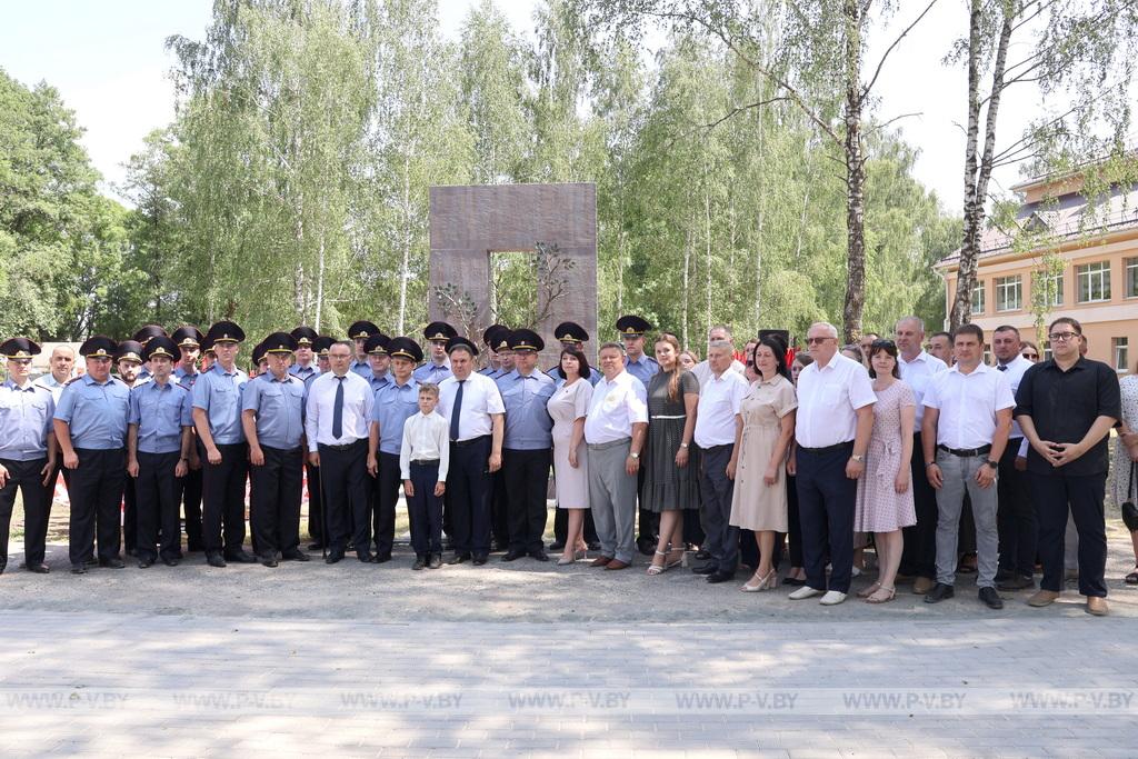 В деревне Жабчицы открыли памятник мирным жертвам фашизма