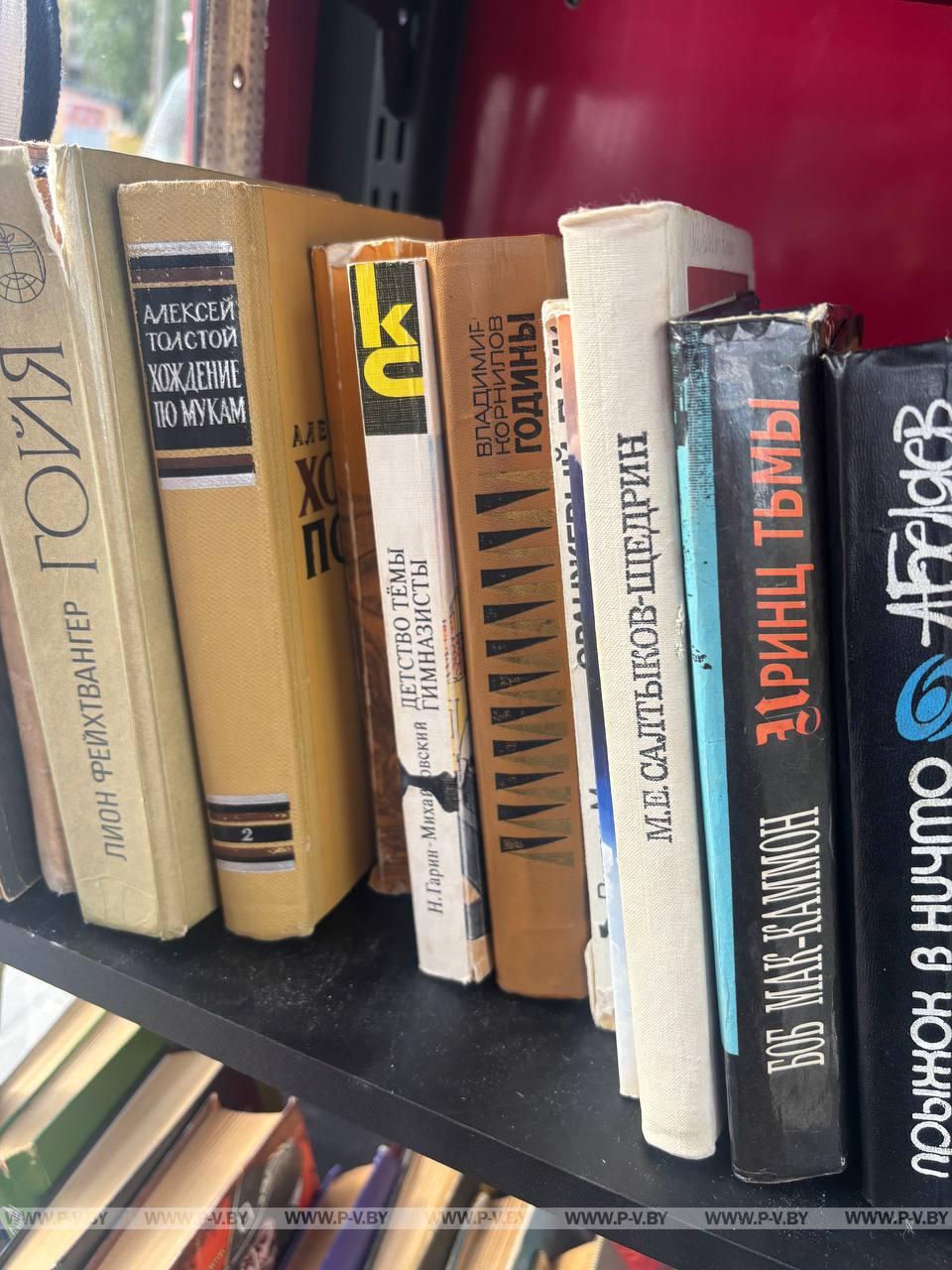В Пинске открылась необычная будка для буккроссинга «Тутэйшыя кнiгi»
