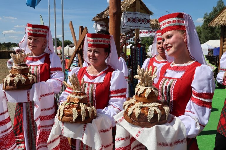 «Кліч Палесся»: Президент и 13 подворий в Лясковичах