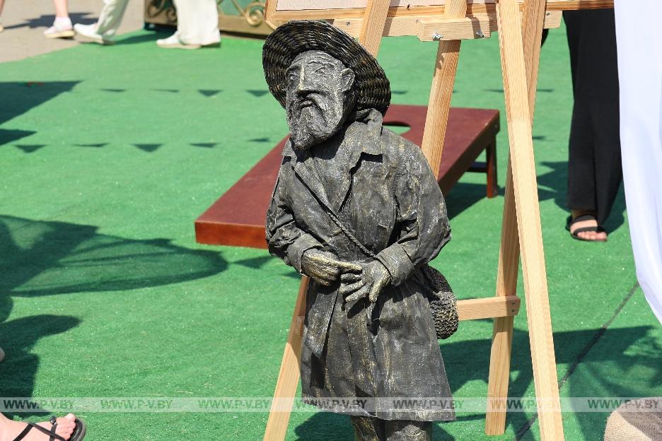 «Кліч Палесся»: Президент и 13 подворий в Лясковичах