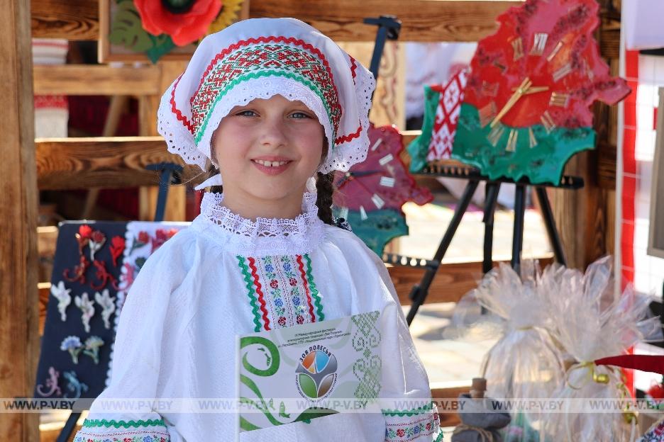 «Кліч Палесся»: Президент и 13 подворий в Лясковичах