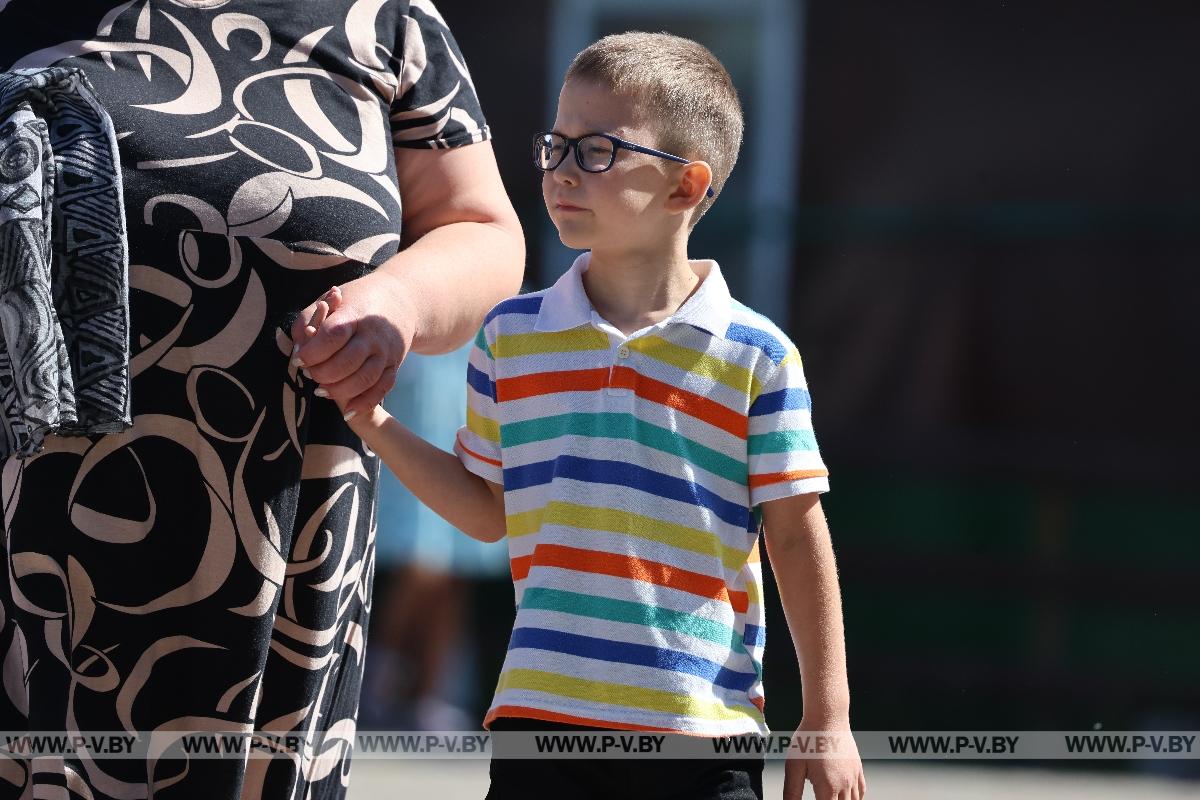 Более 130 первоклассников Пинска получат подарки от «Белой Руси»