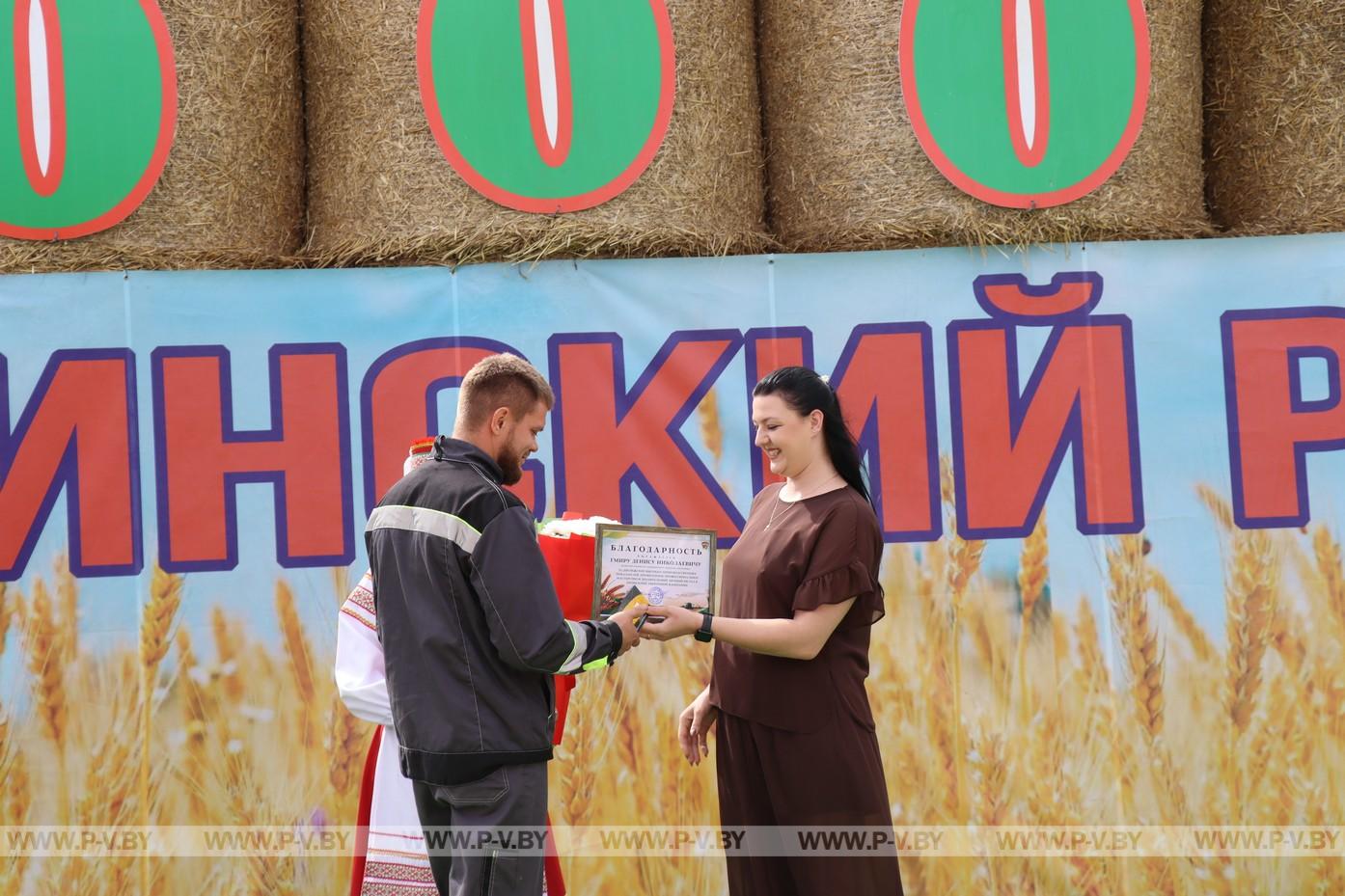 Аграрии Пинского района намолотили 100 тысяч тонн зерна нового урожая