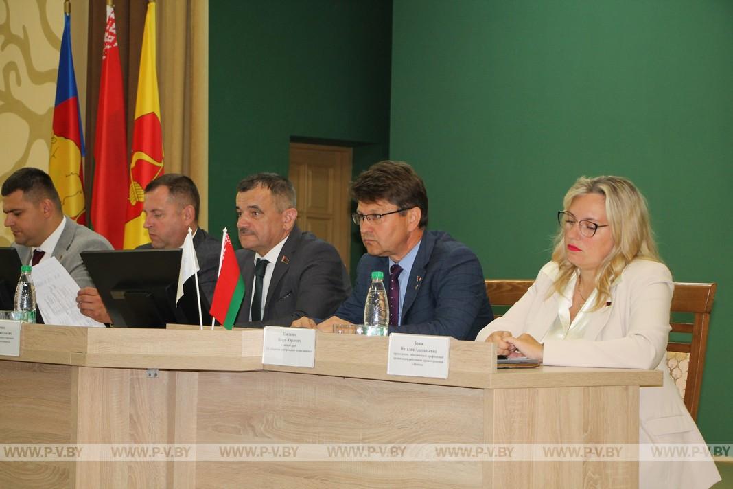 В больницы и поликлиники Пинска пришли 57 молодых специалистов