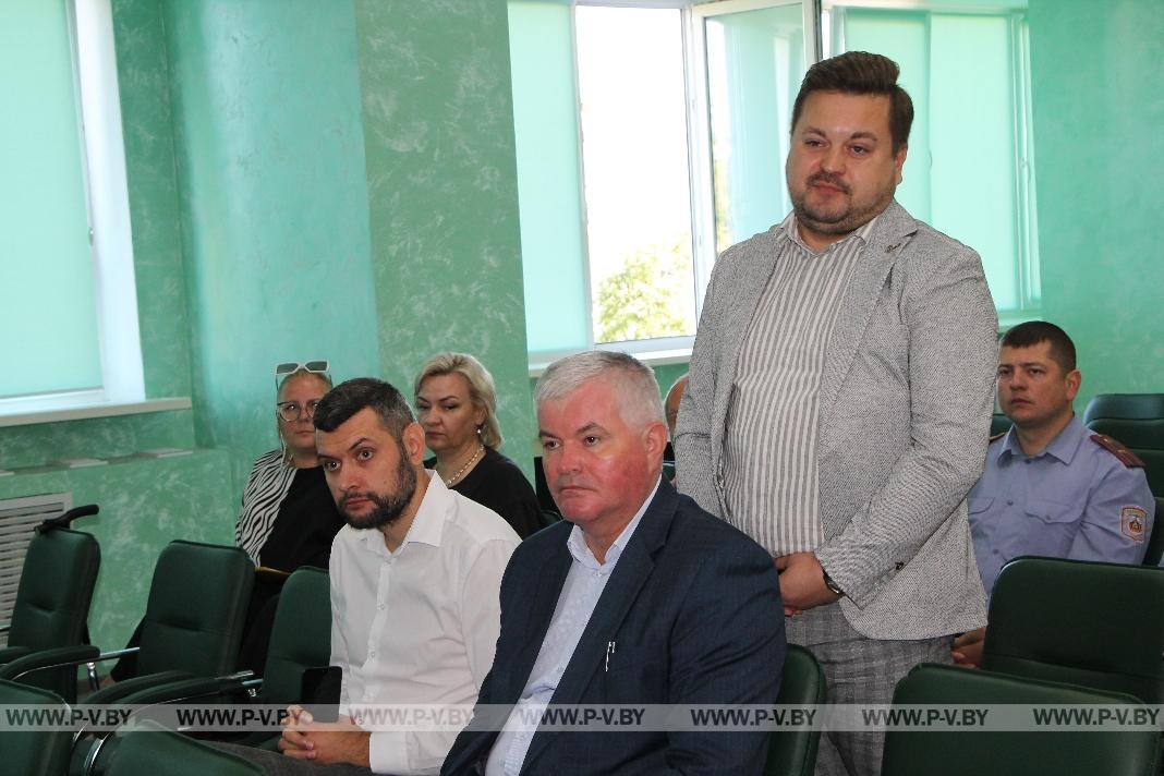 В Пинске оценили готовность школ к новому учебному году