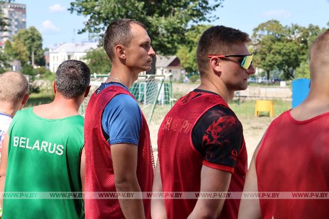Пинск вспомнил, что такое настоящий пляжный футбол
