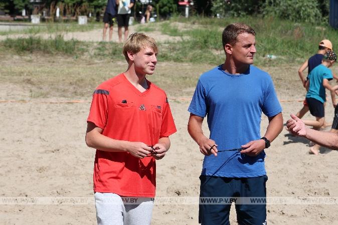 Пинск вспомнил, что такое настоящий пляжный футбол