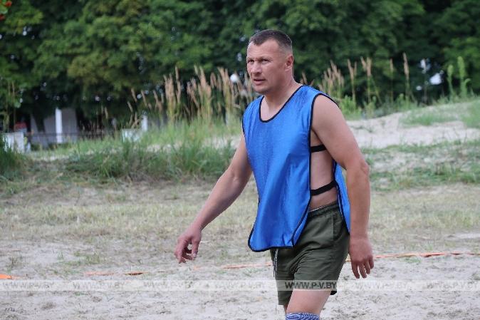 Пинск вспомнил, что такое настоящий пляжный футбол