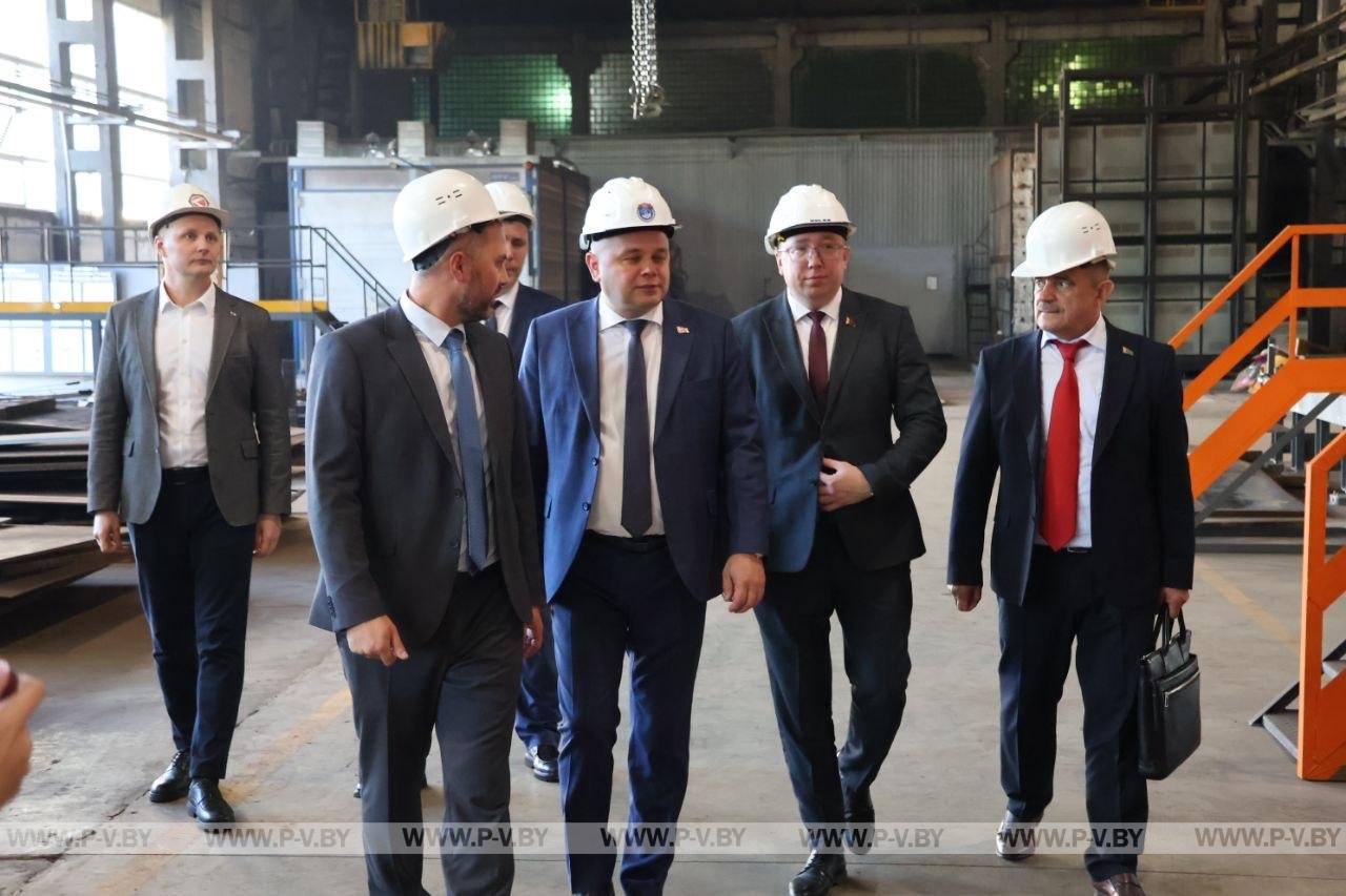 Министр промышленности посетил «Кузлитмаш»