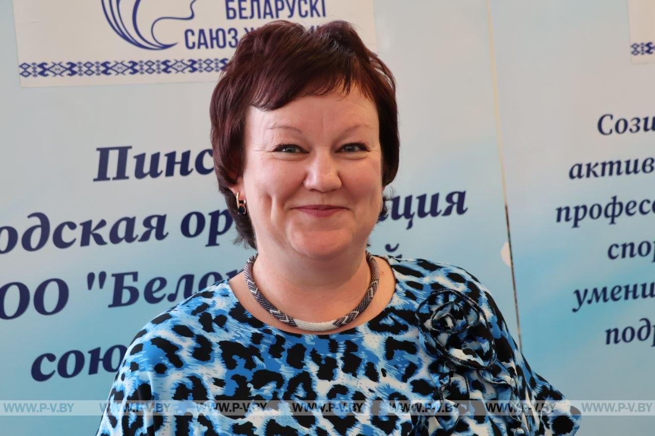 В Полесском драматическом театре прошла акция «Соберём портфель вместе»