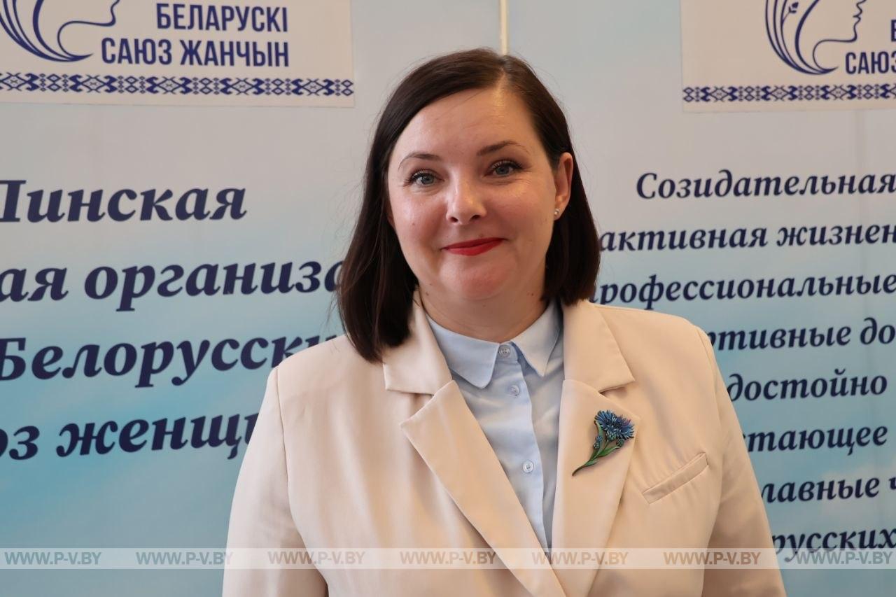 В Полесском драматическом театре прошла акция «Соберём портфель вместе»