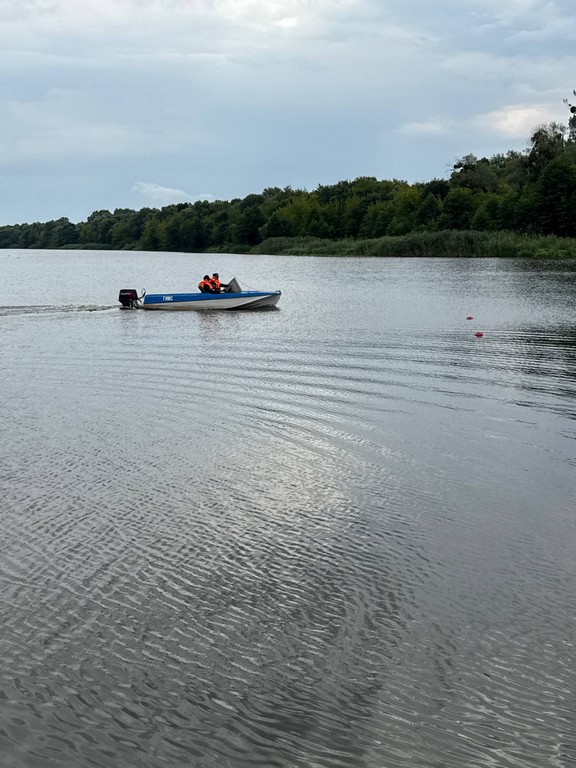 «Водный дозор»: рейды спасателей на водоёмах Пинска
